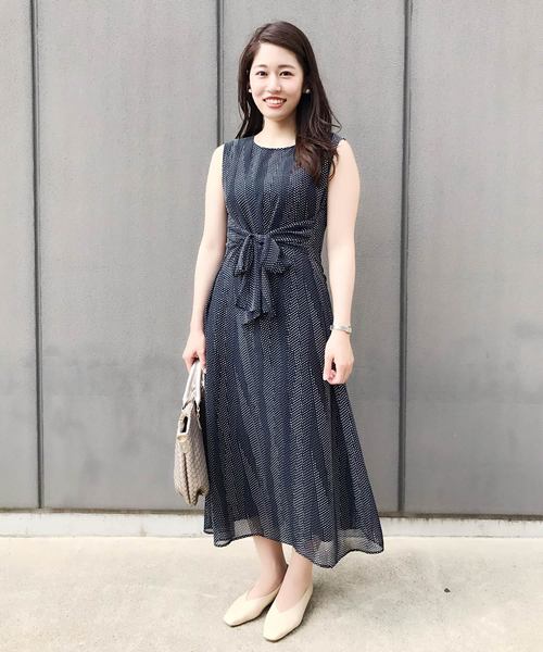 A/C DESIGN BY ALPHA CUBIC(エーシーデザインバイアルファキュービック)の「※TVで紹介されました※【WASHABLEシリーズ】ウエストリボンワンピース(ワンピース・レディース・ベージュ/ネイビー/ブラック・11号/9号)」の3枚目の写真