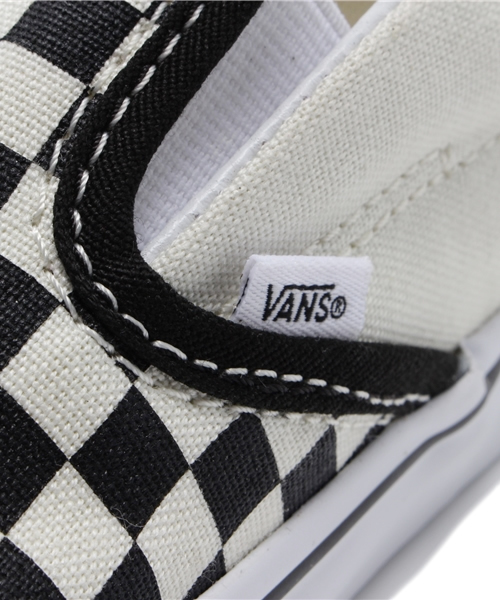VANS（バンズ）の「VANS / CHECKER SLIP-ON (13～21cm)（スニーカー・キッズ・その他1・9(14cm)/13(18cm)/11(16cm)/Y3(21cm)/10(15cm)/Y2(20cm)/8(13cm)/Y1(19cm)/12(17cm)/Y4(22cm)）」の2枚目の写真