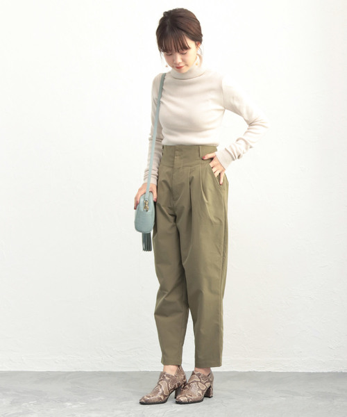 SESTO（セスト）の「型押しクロコのフレアヒールブーティースクエアトゥショートブーツ（ブーツ・レディース・パイソン/レオパード/ベージュ/ブラウン/ブラック・3L/LL/S/M/L）」の21枚目の写真