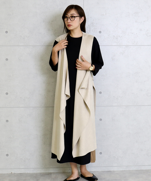 MARLENE JOBERT（マルレーヌ　ジョベル）の「フェイクスウェードロングジレ（その他アウター・レディース・ベージュ/モカ・M）」の2枚目の写真