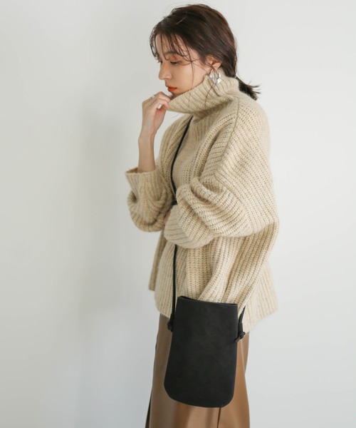 select MOCA（セレクトモカ）の「フェイクスエードショルダーバック/マグネットタイプスクエアコンパクトバッグ（ショルダーバッグ・レディース・ブラック/ベージュ/レンガ・FREE）」の14枚目の写真