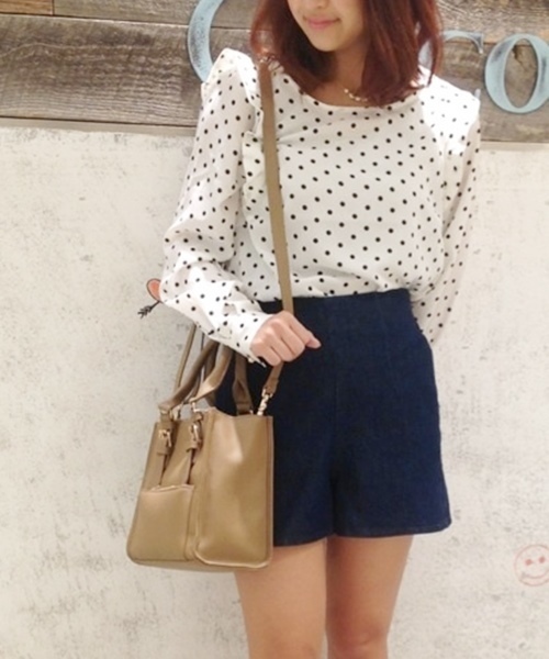 Chico(チコ)の「2WAYBAG(ショルダーバッグ・レディース・ブラック/ホワイト/ブラウン・FREE)」の3枚目の写真