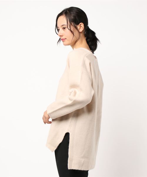 DouDou（ドゥドゥ）の「キーネックプルオーバー（ニット/セーター・レディース・ベージュ/ブルー/キャメル・FREE）」の4枚目の写真