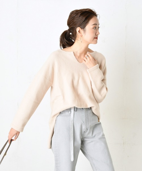 DouDou（ドゥドゥ）の「キーネックプルオーバー（ニット/セーター・レディース・ベージュ/ブルー/キャメル・FREE）」の21枚目の写真