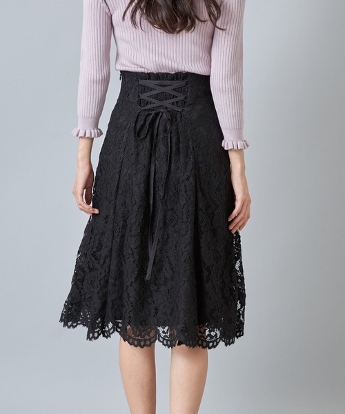 後ろレースアップデザイン総レーススカート　ピンクベージュ tocco closet（トッコ クローゼット）の「後ろレースアップ