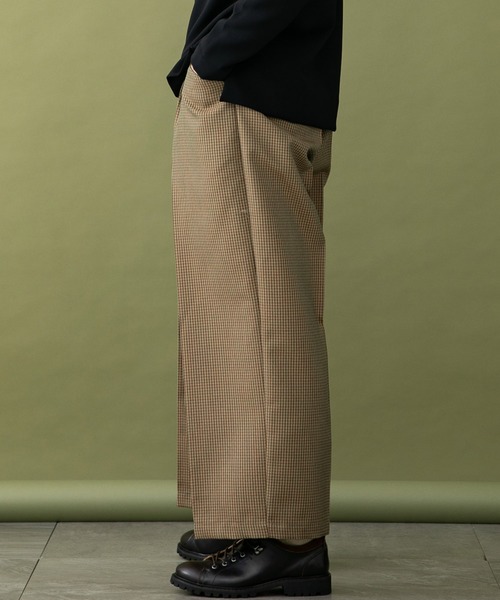 UNITED TOKYO(ユナイテッドトウキョウ)の「バレンシアギャバワイドパンツ(スラックス・メンズ・ブラウン系その他/ブラック/グリーン・1/2/3)」の14枚目の写真