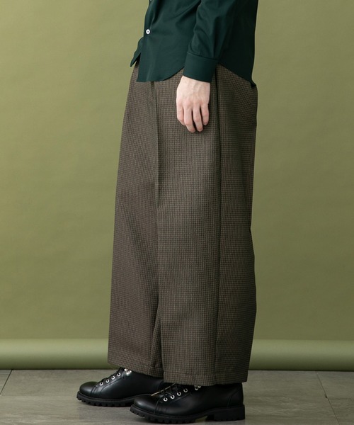 UNITED TOKYO(ユナイテッドトウキョウ)の「バレンシアギャバワイドパンツ(スラックス・メンズ・ブラウン系その他/ブラック/グリーン・1/2/3)」の18枚目の写真
