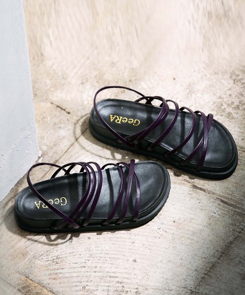 GeeRA（ジーラ）の「線使いスポーティサンダル（サンダル・レディース・ブラック/ホワイト/パープル/モカ/パイソン・MEDIUM/SMALL/LARGE/X-LARGE）」の4枚目の写真