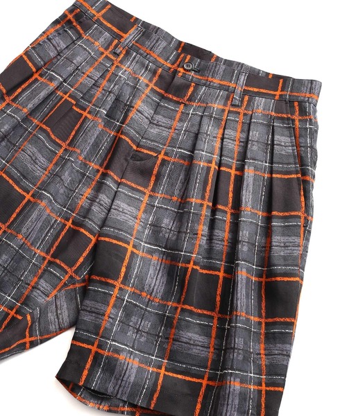 SHAREEF(シャリーフ)の「DRAWING CHECK SHORT PANTS(その他パンツ・メンズ・ブラック系その他/ネイビー/バーガンディー・1/3/2)」の13枚目の写真