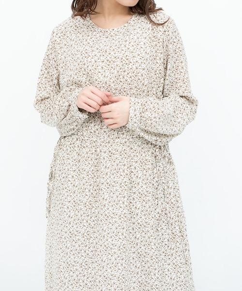 Clice de Paris(クリシェドゥパリス)の「2段花柄ワンピース(ワンピース・レディース・オフホワイト・FREE)」の3枚目の写真