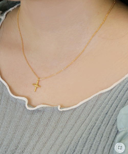 セール プチ クロス モチーフ ネックレス ネックレス Emesuelee エメスーリー のファッション通販 Zozotown