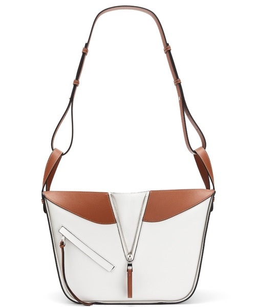 LOEWE（ロエベ）の「ハンモックバッグ スモール（クラシック