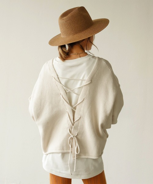 Auntie Rosa Holiday（アンティローザホリデー）の「【ざっくりとした後ろ姿が可愛い】 バックシャンレースアップクロップニット（ニット/セーター・レディース・ホワイト/ブラック/イエロー・FREE）」の22枚目の写真