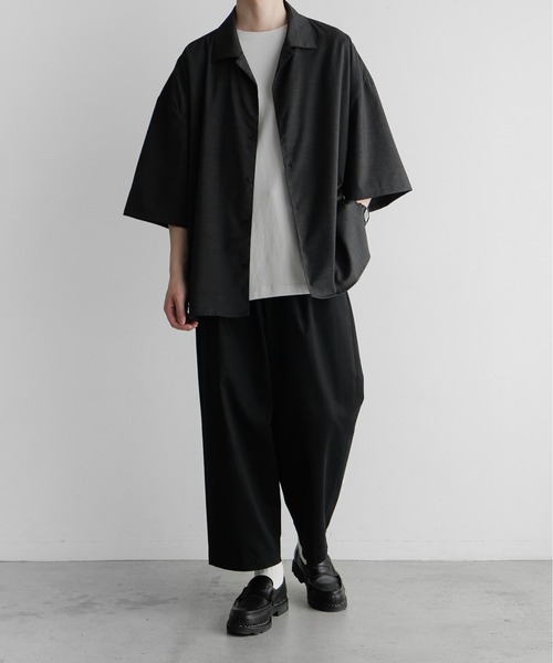 remer(リメール)の「loose vintage open collar shirt/ルーズヴィンテージオープンカラーシャツ(シャツ/ブラウス・メンズ・ブラック/グレイッシュベージュ・SMALL/MEDIUM/LARGE)」の6枚目の写真