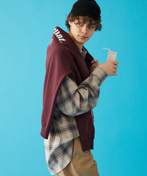 COVERNAT（カバーナット）の「【COVERNAT】COOPER ARCH LOGO CREWNECK / カバーナット クーパー アーチ ロゴ クルーネック（スウェット・メンズ・グリーン/ブラック/バーガンディー/アイボリー・X-LARGE/MEDIUM/LARGE/SMALL）」の11枚目の写真