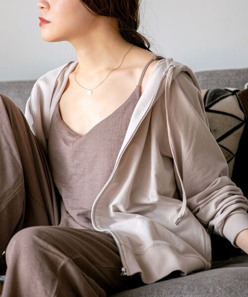 SHIPS Days（シップスデイズ）の「SHIPS Days:ジャージージップパーカー（パーカー・レディース・ライトグレー/ベージュ/ダークグレー・ONE SIZE）」の2枚目の写真