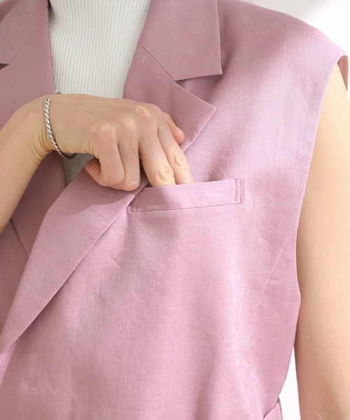 ROPE'（ロペ）の「【洗える】【Oggi掲載】【セットアップ対応】リネンストレッチベルト付きジレ（ベスト・レディース・ベージュ/ピンク・38/36）」の12枚目の写真