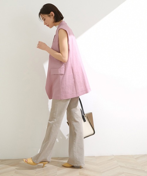 ROPE'（ロペ）の「【洗える】【Oggi掲載】【セットアップ対応】リネンストレッチベルト付きジレ（ベスト・レディース・ベージュ/ピンク・38/36）」の4枚目の写真
