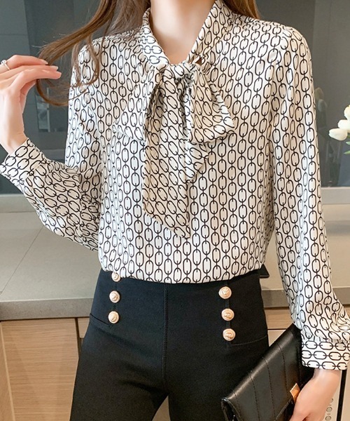 ABYS（アビス）の「チェーン柄リボンタイブラウス（シャツ/ブラウス・レディース・ホワイト・SMALL/MEDIUM/LARGE）」の3枚目の写真