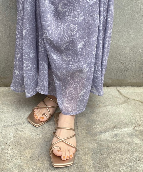 natural couture（ナチュラルクチュール）の「NEW細ヒモヌーディ―サンダル（サンダル・レディース・ゴールド/パイソン・SMALL/MEDIUM/LARGE）」の4枚目の写真