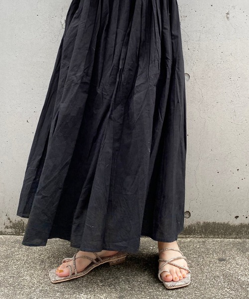 natural couture（ナチュラルクチュール）の「NEW細ヒモヌーディ―サンダル（サンダル・レディース・ゴールド/パイソン・SMALL/MEDIUM/LARGE）」の10枚目の写真