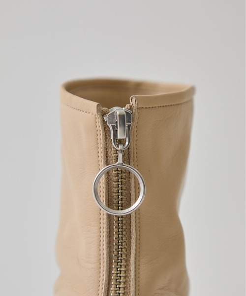 UNITED TOKYO（ユナイテッドトウキョウ）の「ショセットレザーブーティ（ブーツ・レディース・ブラック/ベージュ・1/2）」の14枚目の写真