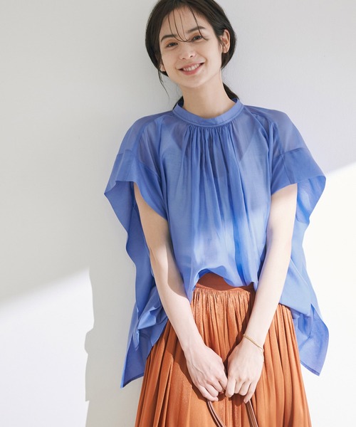 ROPE'（ロペ）の「【新色追加】前後2WAY ボリュームフレンチスリーブブラウス（シャツ/ブラウス・レディース・ベージュ/ブルー系その他4/ダークブラウン/ブラック/パープル/グリーン・38）」の6枚目の写真