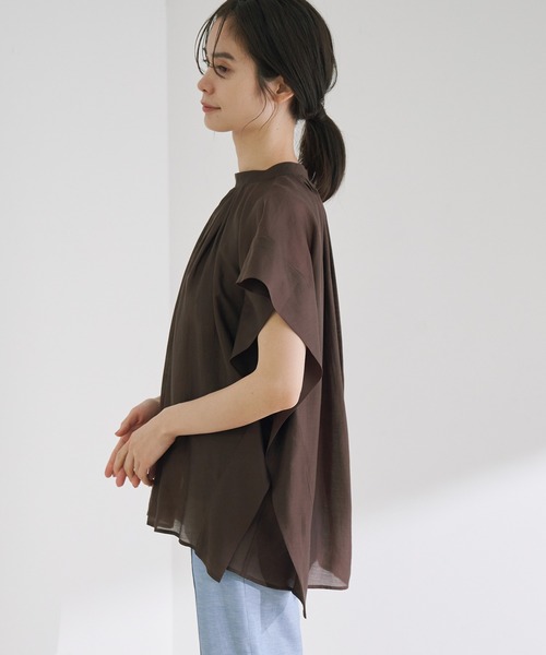 ROPE'（ロペ）の「【新色追加】前後2WAY ボリュームフレンチスリーブブラウス（シャツ/ブラウス・レディース・ベージュ/ブルー系その他4/ダークブラウン/ブラック/パープル/グリーン・38）」の21枚目の写真