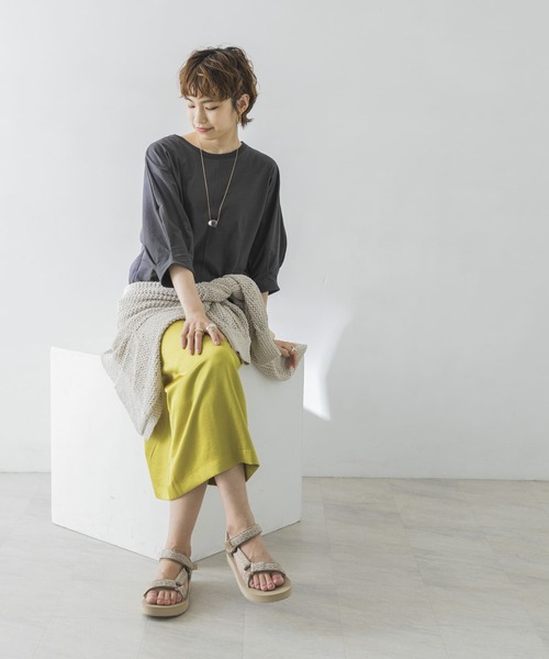 URBAN RESEARCH（アーバンリサーチ）の「袖ボリュームカットソー（Tシャツ/カットソー・レディース・チャコールグレー/オフホワイト/イエロー・FREE）」の12枚目の写真