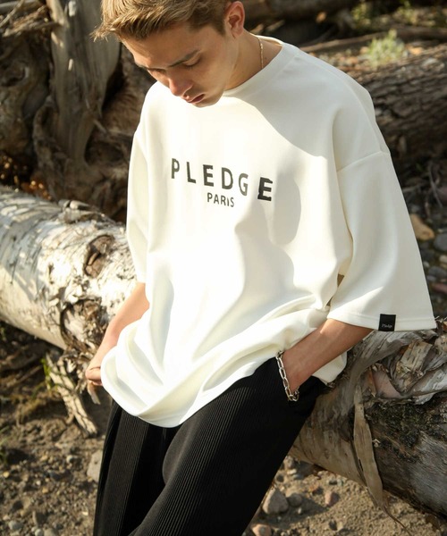 Pledge（プレッジ）の「【Pledge】【特別別注】 プリントシルケットポンチビッグTシャツ（Tシャツ/カットソー・メンズ・ホワイト/ブラック/ブルー/グレイッシュベージュ/ホワイト系/ホワイト系1/ブラック系/ブラック系1/ベージュ系/ベージュ系1/ブルー系/ブルー系1・MEDIUM/LARGE）」の2枚目の写真