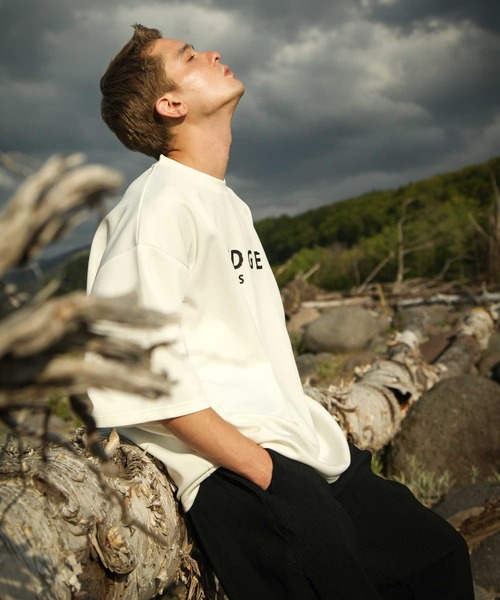 Pledge（プレッジ）の「【Pledge】【特別別注】 プリントシルケットポンチビッグTシャツ（Tシャツ/カットソー・メンズ・ホワイト/ブラック/ブルー/グレイッシュベージュ/ホワイト系/ホワイト系1/ブラック系/ブラック系1/ベージュ系/ベージュ系1/ブルー系/ブルー系1・MEDIUM/LARGE）」の19枚目の写真