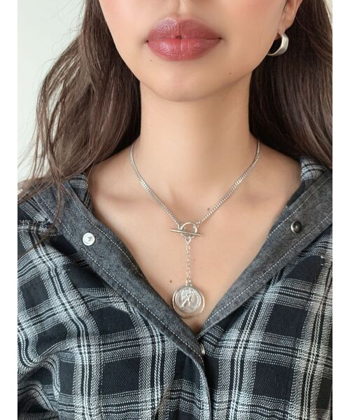 GYDA(ジェイダ)の「コインリングデザインネックレス(ネックレス・レディース・シルバー/ゴールド・FREE)」の3枚目の写真