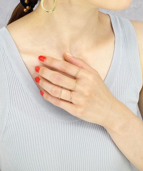 ISOLATION（アイソレーション）の「【ISOLATION / アイソレーション】14KGF Twist Ring / ゴールドフィルド ツイストリング（リング・レディース・ゴールド・#11/#9/#13）」の3枚目の写真