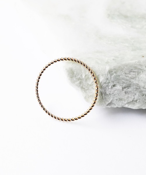 ISOLATION（アイソレーション）の「【ISOLATION / アイソレーション】14KGF Twist Ring / ゴールドフィルド ツイストリング（リング・レディース・ゴールド・#11/#9/#13）」の11枚目の写真