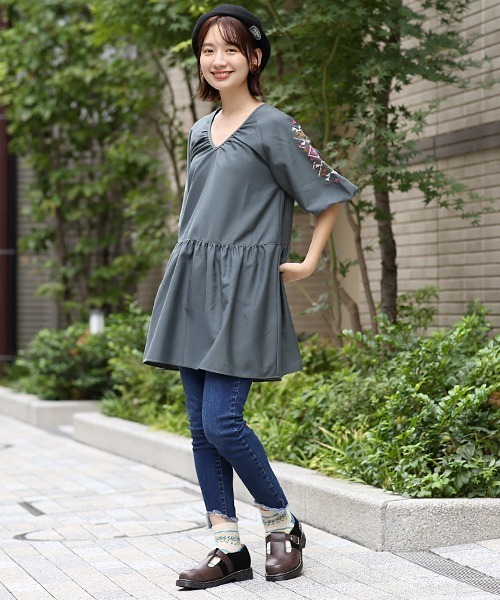 チチカカ(チチカカ)の「メタルパーツ付きシューズ(ローファー・レディース・ブラウン/ブラック・LARGE/MEDIUM)」の16枚目の写真