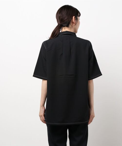 179/WG(イチナナキュウダブルジー)の「配色ステッチ半袖CPOシャツ(シャツ/ブラウス・レディース・ブラック/ベージュ/グレー・MEDIUM)」の5枚目の写真