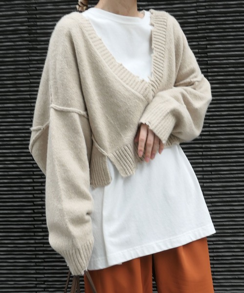 CORNERS（コーナーズ）の「ダメージ加工深Vネックショートニット（ニット/セーター・レディース・アイボリー/ライトベージュ/ブラウン/チャコールグレー/イエロー・M）」の12枚目の写真