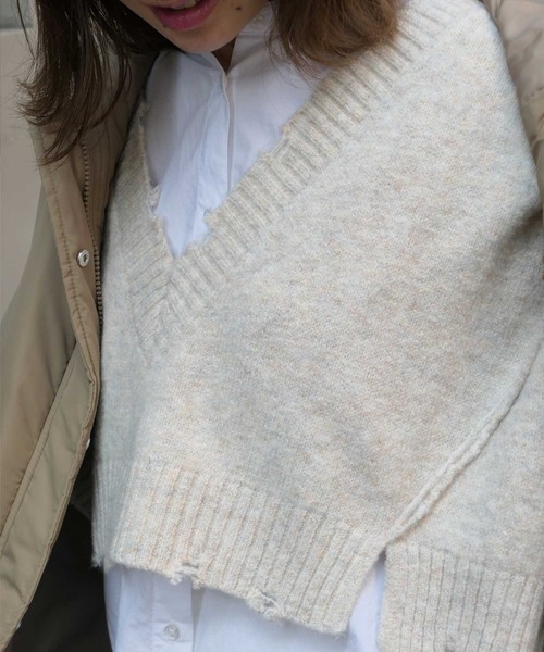 CORNERS（コーナーズ）の「ダメージ加工深Vネックショートニット（ニット/セーター・レディース・アイボリー/ライトベージュ/ブラウン/チャコールグレー/イエロー・M）」の20枚目の写真