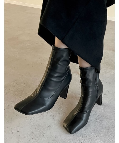 Re:EDIT（リエディ）の「[累計販売数3,000足突破！][大きいサイズ有]フェイクレザースクエアトゥミドルブーツ（ブーツ・レディース・ブラック/ブラウン/カーキ/アイボリー/キャメル・X-LARGE/MEDIUM/LARGE/XX-LARGE/SMALL）」の3枚目の写真