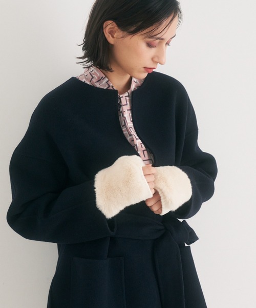 ANAYI(アナイ)の「レッキスニットグローブ(手袋・レディース・チャコールグレー/オフホワイト/ブラウン系その他/ピンクベージュ・FREE)」の2枚目の写真