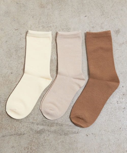 SHIZUTA（シズタ）の「SZT: カラー無地ソックス 　クルーソックス　ラッピングバッグ入り　誕生日祝い　長寿祝い　靴下　お返し　ちょっとしたプレゼント　3Pセット（ソックス/靴下・レディース・A/B/C/D/E/レッド系/グリーン系/ベージュ系/ピンク系/イエロー系その他/ホワイト系/イエロー系/ブルー系/ブラック系/パープル系/グレー系・S/M/L）」の5枚目の写真