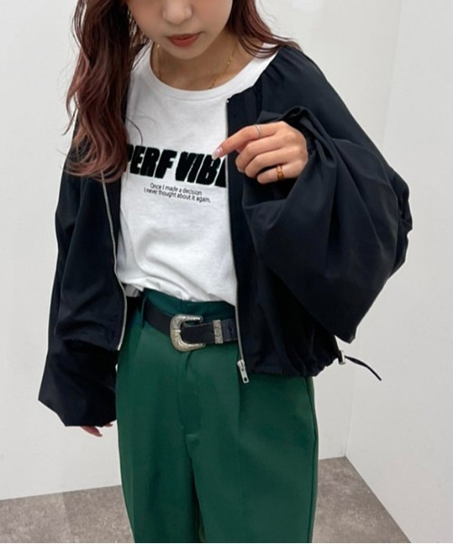 apres jour mignon(アプレジュールミニョン)の「袖ボリュームZIPシャツブルゾン【ZOZOTOWN限定アイテム】(ブルゾン・レディース・グリーン/ブラック・X-LARGE/フリー)」の5枚目の写真