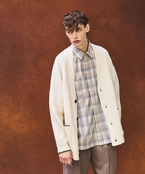 PUBLIC TOKYO（パブリックトウキョウ）の「オーバーサイズライン