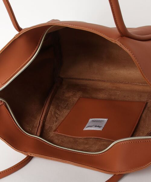 atmos pink（アトモスピンク）の「Legato Largo ソフトスキンフェイクレザー トート（トートバッグ・レディース・キャメル/ピンク系その他/ブラック/ベージュ/アイボリー/ミント・ONE SIZE）」の7枚目の写真