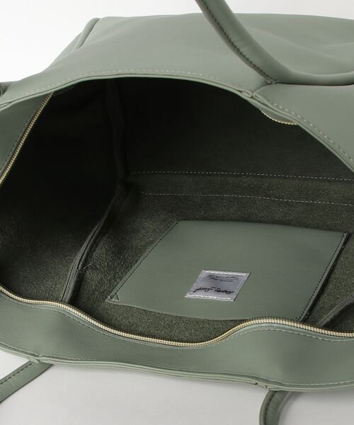 atmos pink（アトモスピンク）の「Legato Largo ソフトスキンフェイクレザー トート（トートバッグ・レディース・キャメル/ピンク系その他/ブラック/ベージュ/アイボリー/ミント・ONE SIZE）」の9枚目の写真