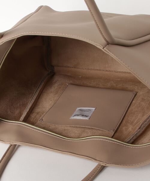 atmos pink（アトモスピンク）の「Legato Largo ソフトスキンフェイクレザー トート（トートバッグ・レディース・キャメル/ピンク系その他/ブラック/ベージュ/アイボリー/ミント・ONE SIZE）」の15枚目の写真