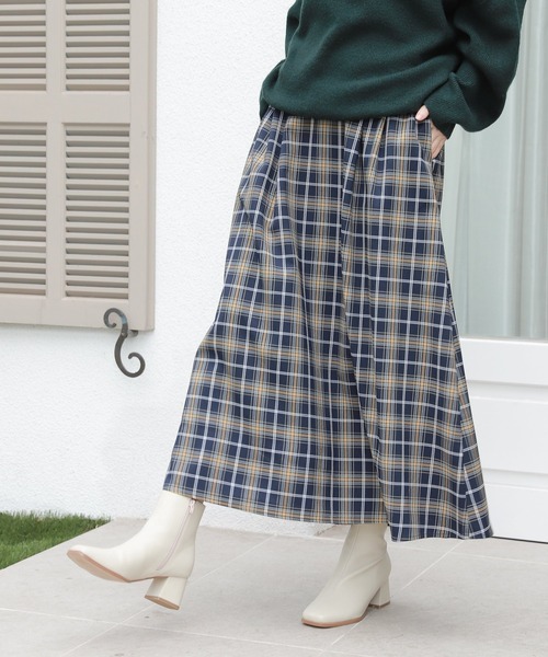 LAKOLE(ラコレ)の「チェック柄タックフレアスカート / 235148(スカート・レディース・ネイビー/ブラウン/カーキ・SMALL/MEDIUM)」の3枚目の写真