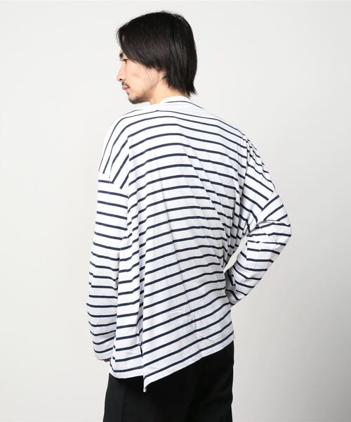 GAP（ギャップ）の「カーボナイズドジャージー シャツテール Tシャツ（Tシャツ/カットソー・メンズ・ホワイト/ブラック/ネイビー/グリーン・S/M/L/XL/XS）」の5枚目の写真