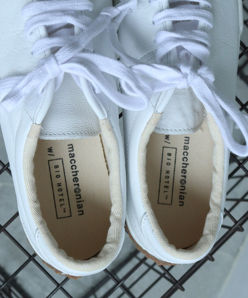 PAR ICI（パーリッシィ）の「maccheronian × BIO HOTEL スニーカー（スニーカー・レディース・ホワイト/ブラック・38/37）」の5枚目の写真