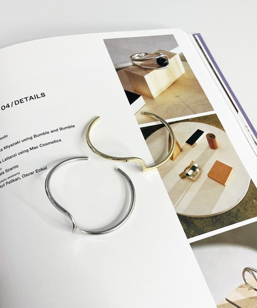 kutir(クティール)の「ツイストバングル(バングル/リストバンド・レディース・シルバー/ゴールド・FREE)」の8枚目の写真